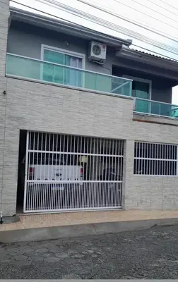 O edifício onde a casa de férias está situado