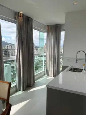 A cozinha ou kitchenette de Apartamento alto padrão, Novo, quadra mar em Balneário Perequê, Porto Belo - SC