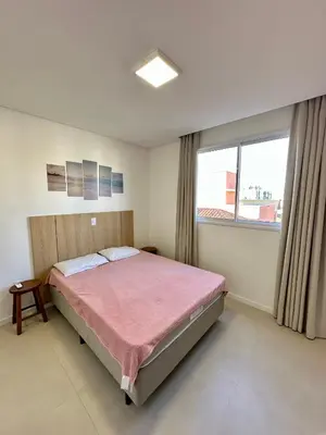 Uma cama ou camas num quarto em Lindo apartamento 150 metros do mar 2 quartos Nassau