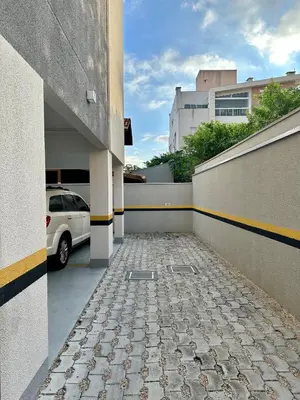 O edifício onde o apartamento está situado