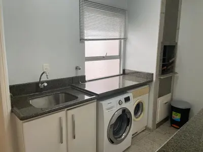 A cozinha ou kitchenette de Apto beira mar Itapema