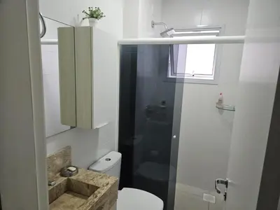 Uma casa de banho em cód 116 - Apartamento amplo e aconchegante