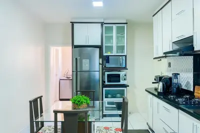 A cozinha ou kitchenette de Apto no Centro de Governador Celso Ramos! 0210