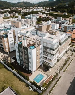 Uma vista geral da montanha ou uma vista da montanha a partir do apartamento