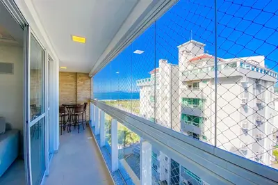 Uma varanda ou terraço em Apto 3 Dormitórios, 1 suíte e ampla sacada - 0314