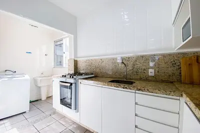 A cozinha ou kitchenette de Apartamento com vista mar - 0332