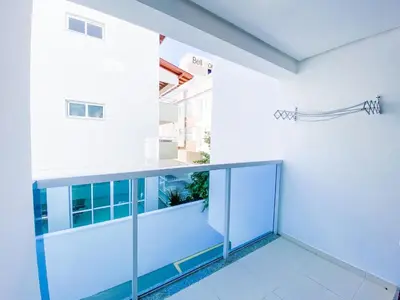 Uma varanda ou terraço em Praia de Palmas 300m do Mar na Avenida - 0414