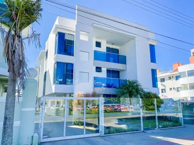 O edifício onde o apartamento está situado