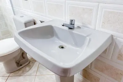 Uma casa de banho em Amplo apto há 150 metros do mar - 0406