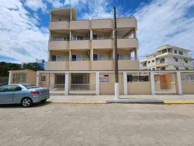 O edifício onde o apartamento está situado