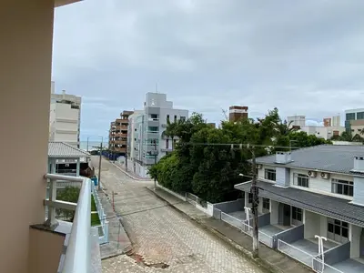 O edifício onde o apartamento está situado