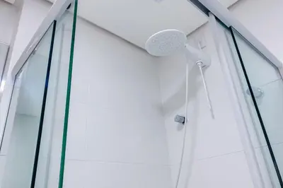 Uma casa de banho em Apto em condomínio completo em Palmas - 0418