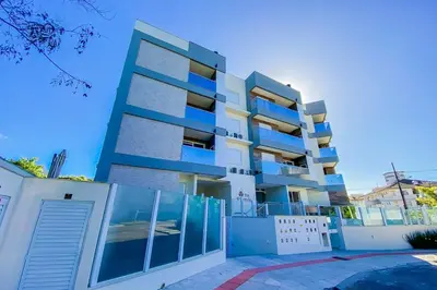 O edifício onde o apartamento está situado