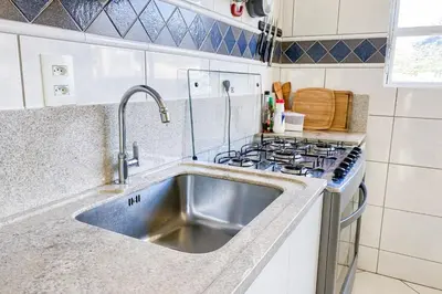 A cozinha ou kitchenette de Apto 2 Dorm sendo 1 suíte - 0428