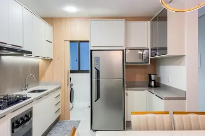 A cozinha ou kitchenette de Praia de Palmas, 190m, Novo com Piscina - 0431