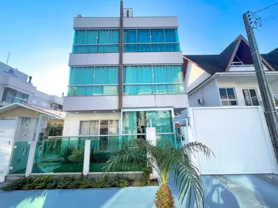 O edifício onde o apartamento está situado