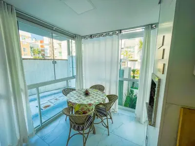 Uma varanda ou terraço em Apto térreo com 02 quartos na Praia de Palmas - 0434