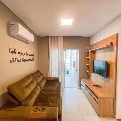 Apto térreo com 02 quartos na Praia de Palmas - 0434