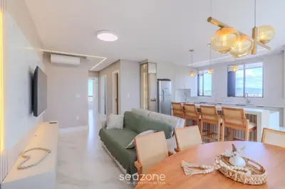 Uma televisão e/ou sistema de entretenimento em Apto c/ Churrasqueira a 250m da Praia MTR1703