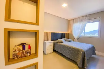 Uma cama ou camas num quarto em Cobertura com Jacuzzi privativa - 0448