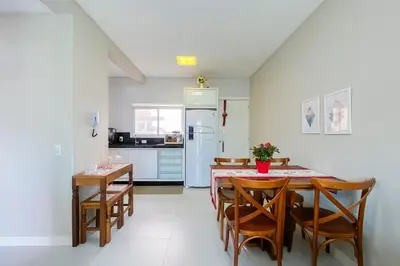 A cozinha ou kitchenette de Curta a Praia de Palmas a 450m do mar! - 0323