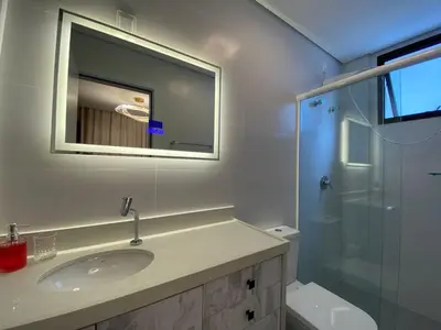 Uma casa de banho em Praia de Palmas, 450m da Praia, Novo e Garden - 0472