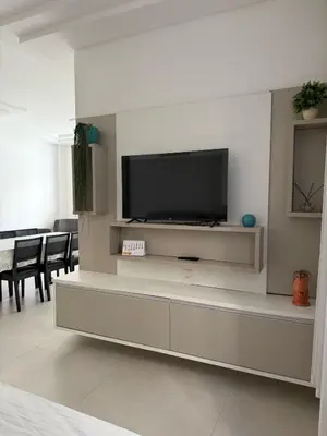 A planta de 3 suítes com jacuzzi e banheira, próx do Hard Rock Café em Meia Praia