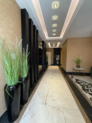 A planta de 3 suítes com jacuzzi e banheira, próx do Hard Rock Café em Meia Praia