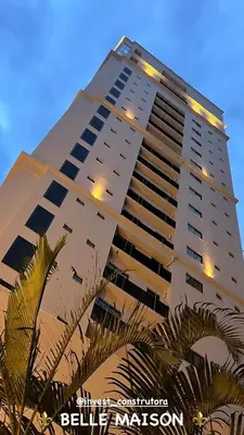 O edifício onde o apartamento está situado