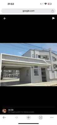 O edifício onde o apartamento está situado
