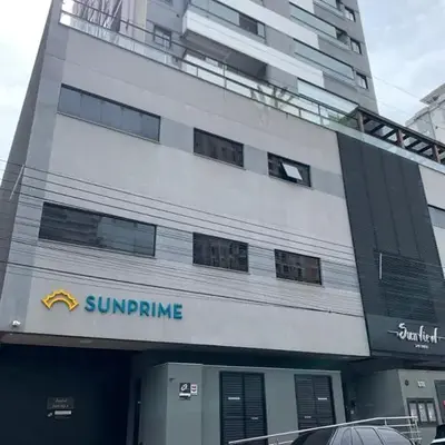 Excelente apto próximo a praia