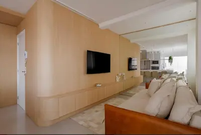 Uma televisão e/ou sistema de entretenimento em Elegance 3 bedroom flat