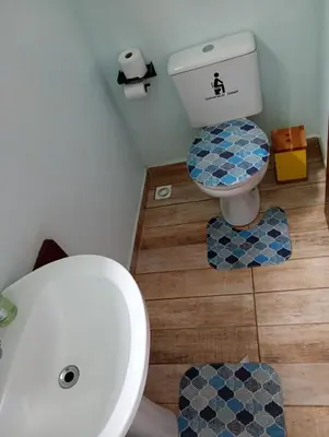 Uma casa de banho em Casa Inteira - 3 Quartos - 11 Pessoas - Piscina infantil - 200m da praia