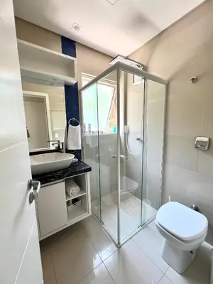 Uma casa de banho em Aquarius bombinhas
