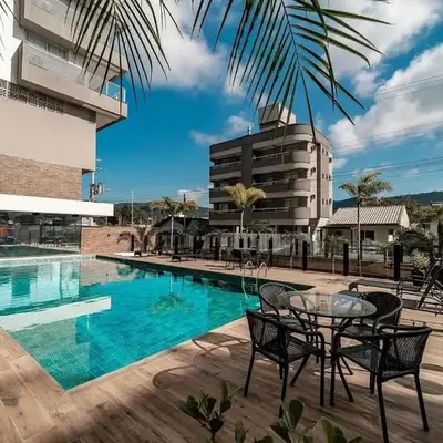 Terrazzo 408A - Apto 2 quartos em condomínio de luxo à 300 metros da Praia de Bombas