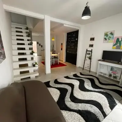 Casa 2 suítes