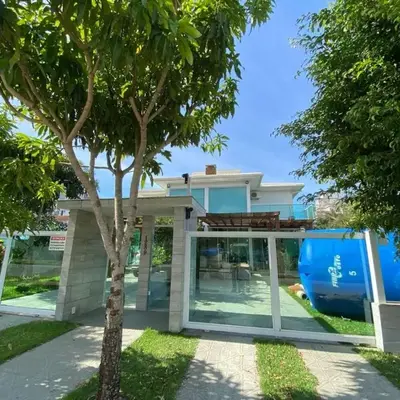 Cód 64 - Casa Espetacular á 250m do Mar