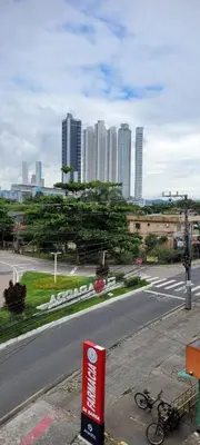 Uma vista geral de Balneário Camboriú ou a vista da cidade a partir do apartamento