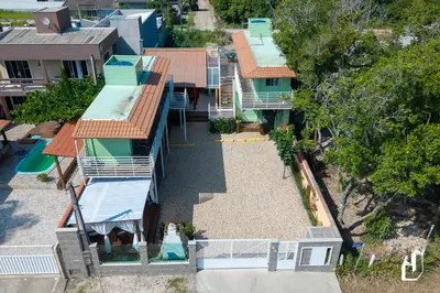 O edifício onde o apartamento está situado