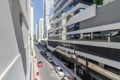 A planta de Apto completo 2Q a 80m da Praia em BC IDI0306