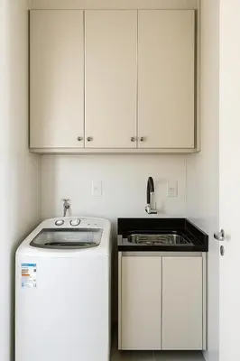 A cozinha ou kitchenette de Apartamento com Varanda Gourmet a 400 m Meia Praia