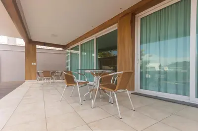 Uma varanda ou terraço em Casa deslumbrante, com vista para o mar