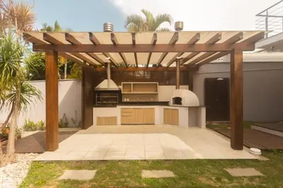 A planta de Casa deslumbrante, com vista para o mar