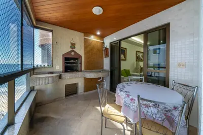 A cozinha ou kitchenette de Cobertura c\\ vista para o mar em Itapema CV6489