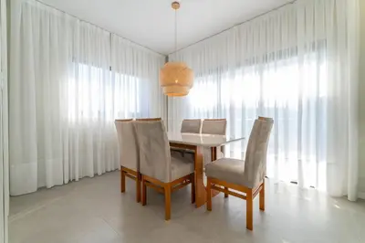 A planta de Del Mare 203 - Cobertura duplex com 2 suítes na praia de Mariscal