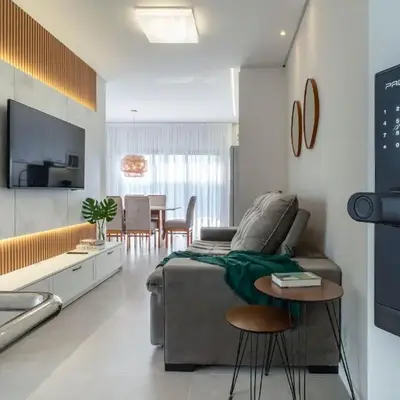 Del Mare 203 - Cobertura duplex com 2 suítes na praia de Mariscal