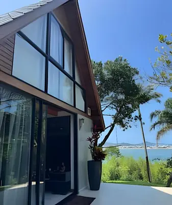 A planta de Cabana vista mar em Bombinhas
