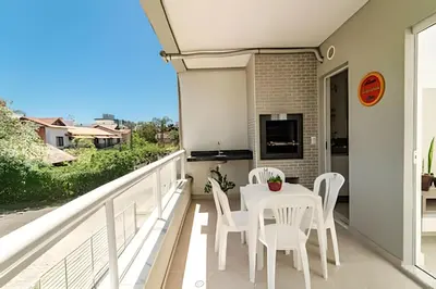 A planta de Lindo Apto no Centro Bombinhas
