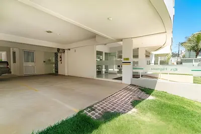 A planta de Lindo Apto no Centro Bombinhas