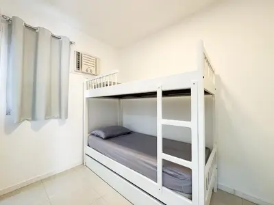 A planta de PÉ NA AREIA 30 passos do mar Apto 101